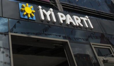 İYİ Parti’den CHP İstanbul İl Yönetimi’nin görevden alınmasına tepki: ‘Mazbatalar anlamsız bir kağıt parçası olmanın ötesine geçemeyecektir’