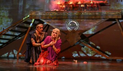 İzmir Devlet Opera ve Balesi sezonu ‘Troya’ ile açtı