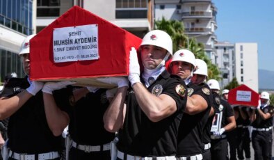 İzmir’de şehit olan polisler son yolculuğuna uğurlandı!