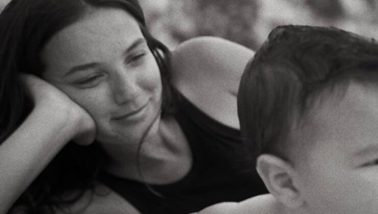 Kaan Yıldırım ile evli olan Pınar Deniz’den aile pozları! Oğlu Fikret Hakan’la karelerini paylaştı