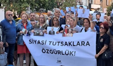 Kadıköy’de siyasi tutuklular için özgürlük çağrısı: ‘Hepimizin özgürlüğü, siyasi tutsakların özgürlüğüyle mümkündür!’