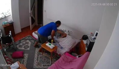 Kamera kaydı ortaya çıkarmıştı: Oğlu tarafından 2 saat darbedilen anne hayatını kaybetti