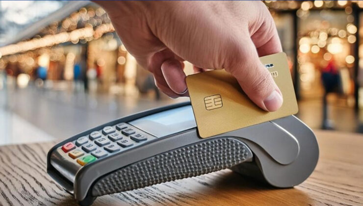 Kartlı ödemeler bir yılda yarı yarıya arttı