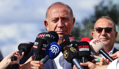 Kayyum Gürsel Tekin sözlerini geri aldı: ‘Abi kardeş ilişkisi içinde olur’