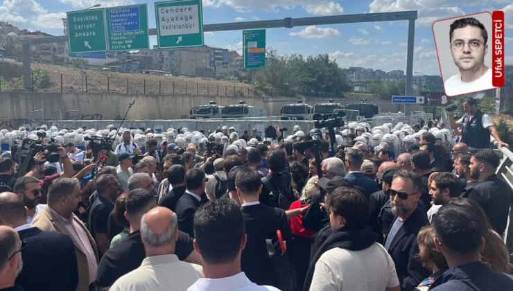 Kayyum Gürsel Tekin’in, ‘İl başkanlığı binasına geliyorum’ açıklaması gerginliği tırmandırdı: İstanbullular barikatta