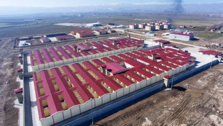 Kuyu tipi cezaevi nedir? Kuyu tipi cezaevine kimler girer?