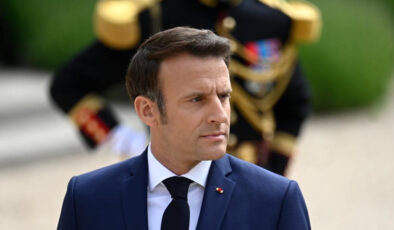 Macron: Filistinli yetkililere vize verilmemesi kabul edilemez