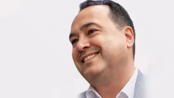 Manisa Büyükşehir Belediyesi’nin yeni başkanı Besim Dutlulu Cumhuriyet’e konuştu: ‘Projelerle büyüyeceğiz’