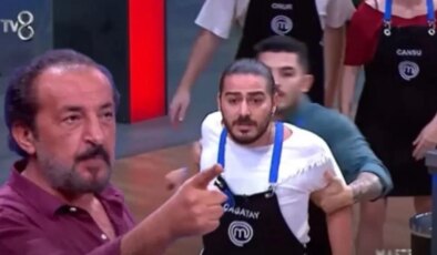 MasterChef Türkiye’de stüdyo karıştı: Yarışmacı Mehmet Şefin üstüne yürüdü! MasterChef Çağatay diskalifiye mi edildi?