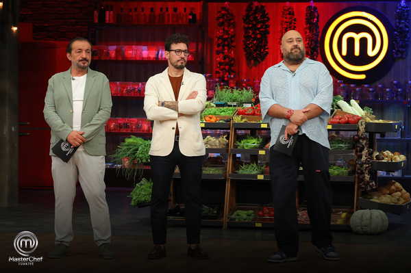 MasterChef’te dokunulmazlık oyununu hangi takım kazandı? 29 Eylül Pazartesi günü eleme adayları kim oldu?