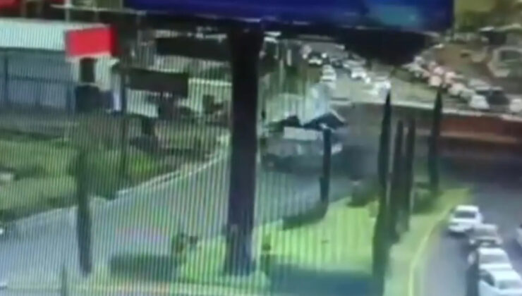 Meksika’da yolcu otobüsü, trenle çarpıştı: 8 ölü