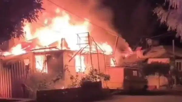 Mersin’de yangın faciası… Nine ile torunu hayatını kaybetti!