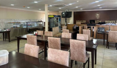 Muğla’da yemekhanede duruşma: ‘Ekmeklerin yanında çıktık, şok oldum’