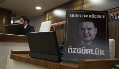 Muhittin Böcek’ten Büyükşehir Meclisi’ne mektup: ‘Gerçekler ortaya çıktığında…’