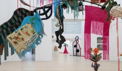 Nilbar Güreş’ten Arter’de ‘Kadife Bakış’: Kaostan doğan…