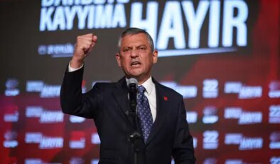 Özgür Özel’den 22. Olağanüstü Kurultay’da tarihi konuşma: ‘Bu iktidar Trump’tan icazet almış, Erdoğan da onun adamı!’