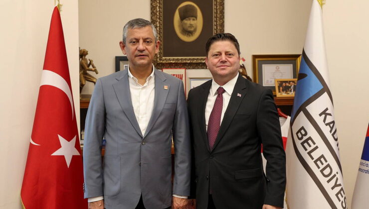 Özgür Özel’den, Kadıköy Belediye Başkanı Mesut Kösedağı’na ziyaret