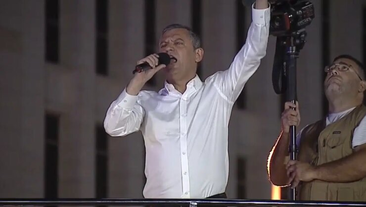 Özgür Özel’den saatli çağrı: ‘Birileri Trump’ın randevu kuyruğunda bekleyedursun…’