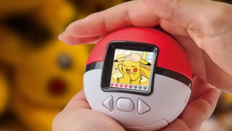 Poke Topu şeklinde tasarlanmış Pokemon oyuncağı çıkış yapıyor