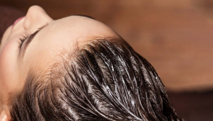 Saç diplerine kahve sürmek meğer mucizeymiş! İşte sebebi