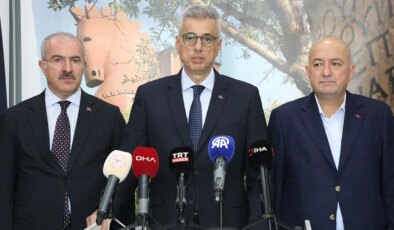 Sağlık Bakanı Memişoğlu: Kilo sorunumuz var, insanların çok daha sağlıklı beslenmesini sağlayacağız