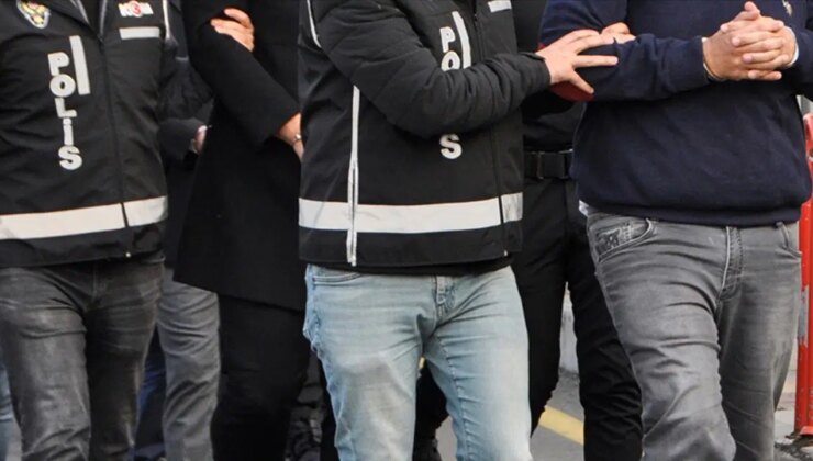 Sahte evrak düzenleyerek rüşvet aldığı iddia edilen şüphelilere operasyon: 46 kişi gözaltına alındı