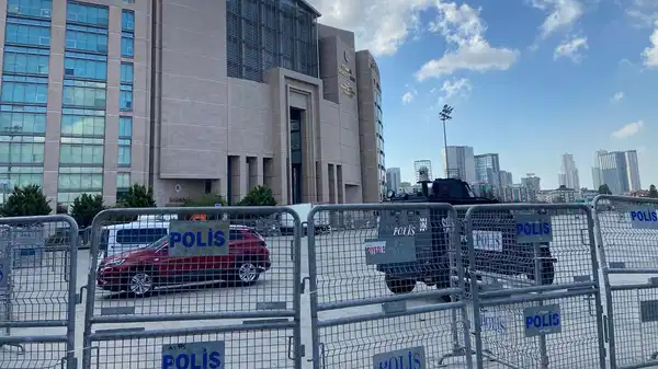 Saraçhane eylemlerinde gözaltına alınan 110 kişi ilk kez hakim karşısına çıktı