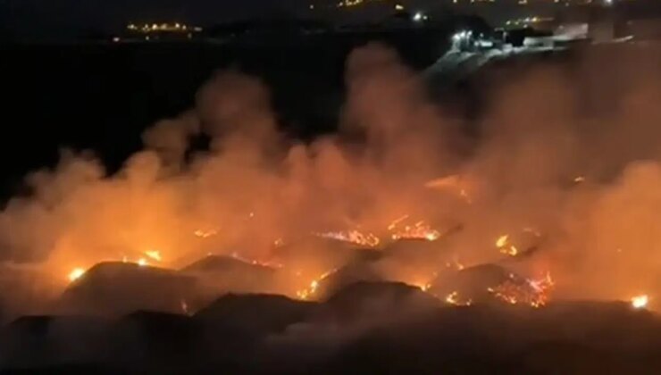 Şırnak’ta kömür sahasında stoklanan kömürlerde yangın