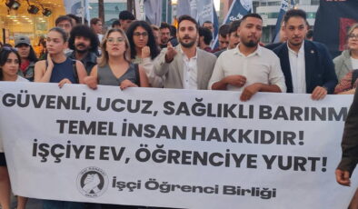 Skandalın ardından öğrencilerden KYK yurdu önünde eylem: ‘Tacizsiz yurtlar, tacizsiz Türkiye’