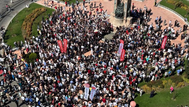 Son Dakika… CHP 102 yaşında! Özgür Özel, Özgür Çelik ile Taksim’de: ‘Teslim olmayacağız!’