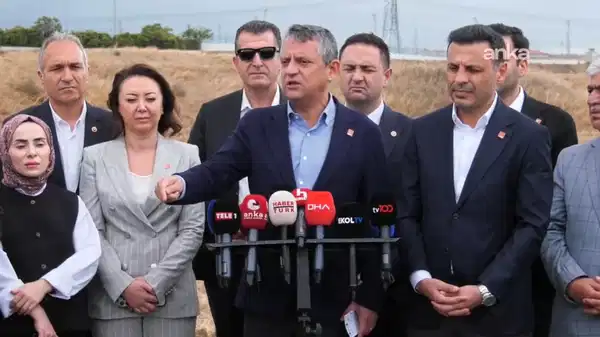 Son dakika… Özgür Özel, Erdoğan’ın Trump’tan ne aldığını açıkladı: ‘Müttefikten müşteri yaratmış, Trump beni o kadar övse yerin dibine girerim!’