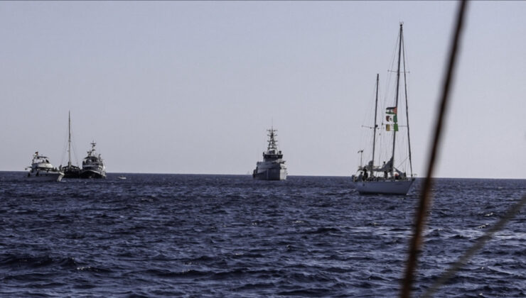 Sumud Filosu’nda bir tekneyi su bastı: Türkiye, yolcuları tahliye etti