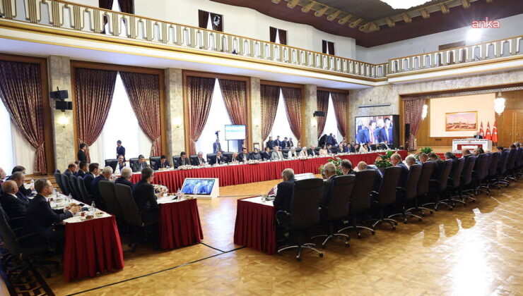 Süreç komisyonunda ‘İmralı’ya gitme’ tartışması: ‘Yüz yüze irtibat, soru sorabilmek açısından…’