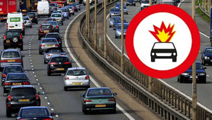 Sürücüleri ilgilendiriyor: İngiltere yollarında yeni trafik levhası konumlandı! İşte anlamı