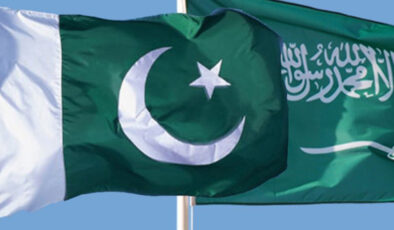 Suudi Arabistan ile Pakistan, ortak stratejik savunma anlaşması imzaladı