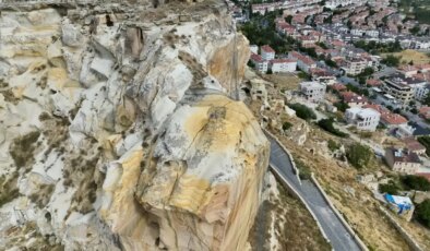 Tarihi alanlar risk altında… Peribacasının ardından Kadıkalesi’nde de kayalar düştü: Evler tahliye edildi!