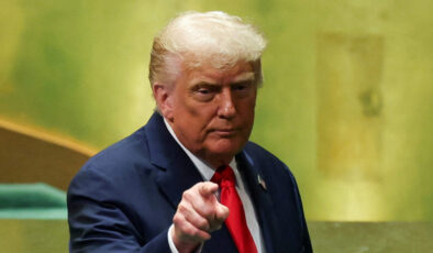 Trump, Beyaz Saray’da Biden portresini değiştirdi