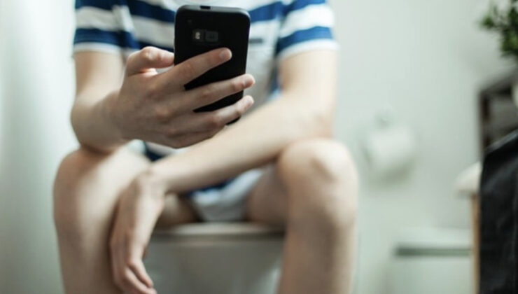 Tuvaletteyken akıllı telefonla vakit geçirmek hemoroid riskini artırıyor