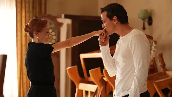 TV yayın akışı 22 Eylül Pazartesi! Hangi kanalda ne var, günün filmleri ve dizileri neler?