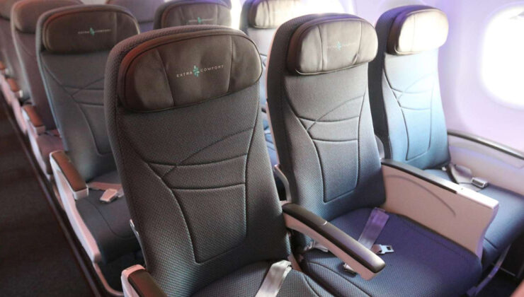 Uçak koltuğunuzu yatırmalı mısınız yoksa dik mi oturmalısınız: İşte bilimin cevabı