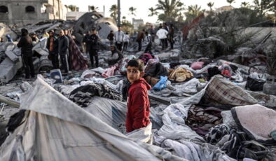 UNRWA: Gazze ile Cibaliya’dan göç eden binlerce Filistinli temiz suya erişimi olmayan çadırlarda yaşıyor