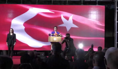 Uşak Belediyesi Ferdi Zeyrek Amfi Tiyatrosu açıldı…