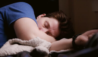 Uyurken bu hatayı sakın yapmayın: Beyin olumsuz etkileniyor