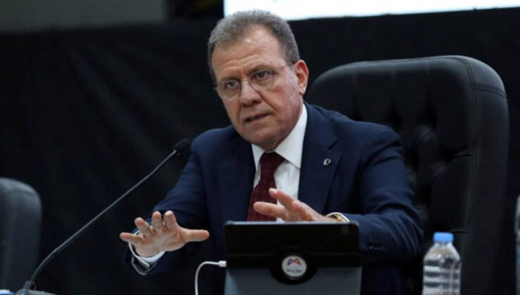 Vahap Seçer, muhalif kanalları eleştirdi: ‘Ekranlarda hep CHP tartışılıyor’