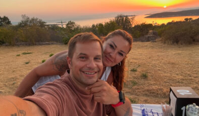 Yağmur Atacan, eşi Pınar Altuğ’un yeni yoga fotoğraflarına sansür uyguladı