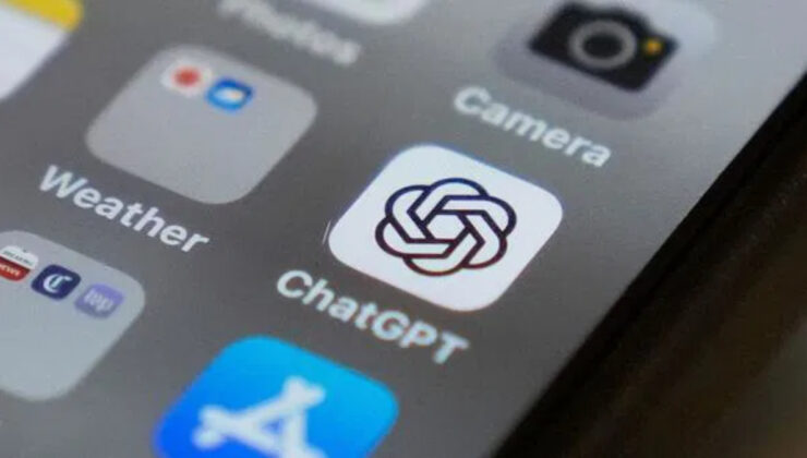 Yapay zeka sohbet botlarının 3 yanıtından biri hatalı