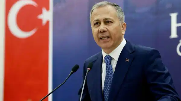 Yerlikaya duyurdu: 81 ilde göçmen kaçakçılarına operasyon, 46 gözaltı!