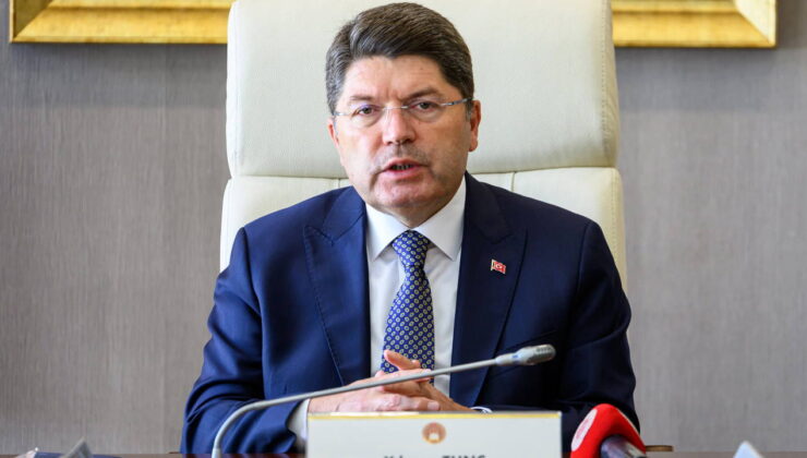 Yılmaz Tunç’tan, 12 Eylül’de ‘anayasa’ çıkışı: ‘CHP kurultay davası’ sorusuna da yanıt verdi!