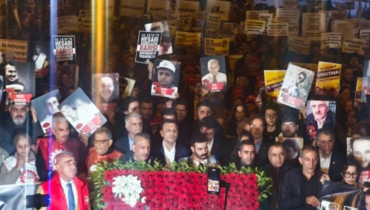 10 Ekim Katliamı’nın onuncu yılında Kadıköy’de binler adalet için yürüdü