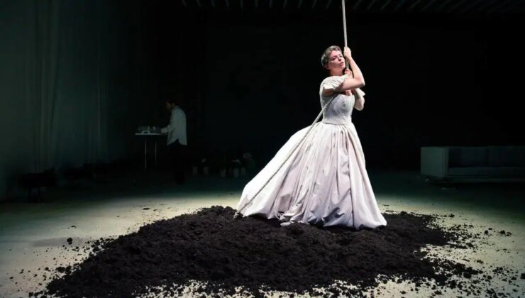 29. İstanbul Tiyatro Festivali’nden izlenimler: Tempolu bir anlatım